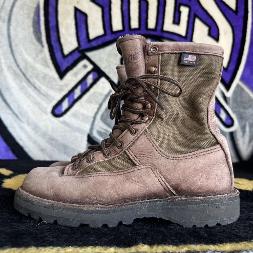 Size 7 - Danner 63100 Hiking Boots Mens Waterproof Vibram Sole Made in USA